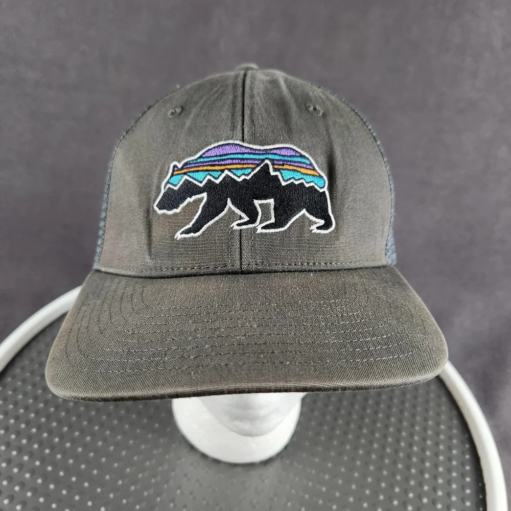 Patagonia Fitz Roy Bear Trucker Hat Cap Snap Back Gray Mesh Mens One Size - Picture 1 of 11